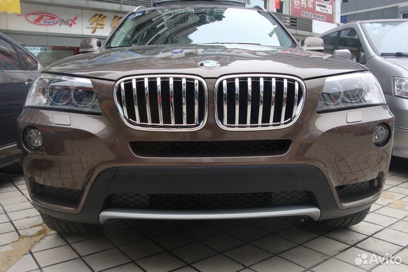 Накладка на решетку радиатора BMW X3 (2010-2013)