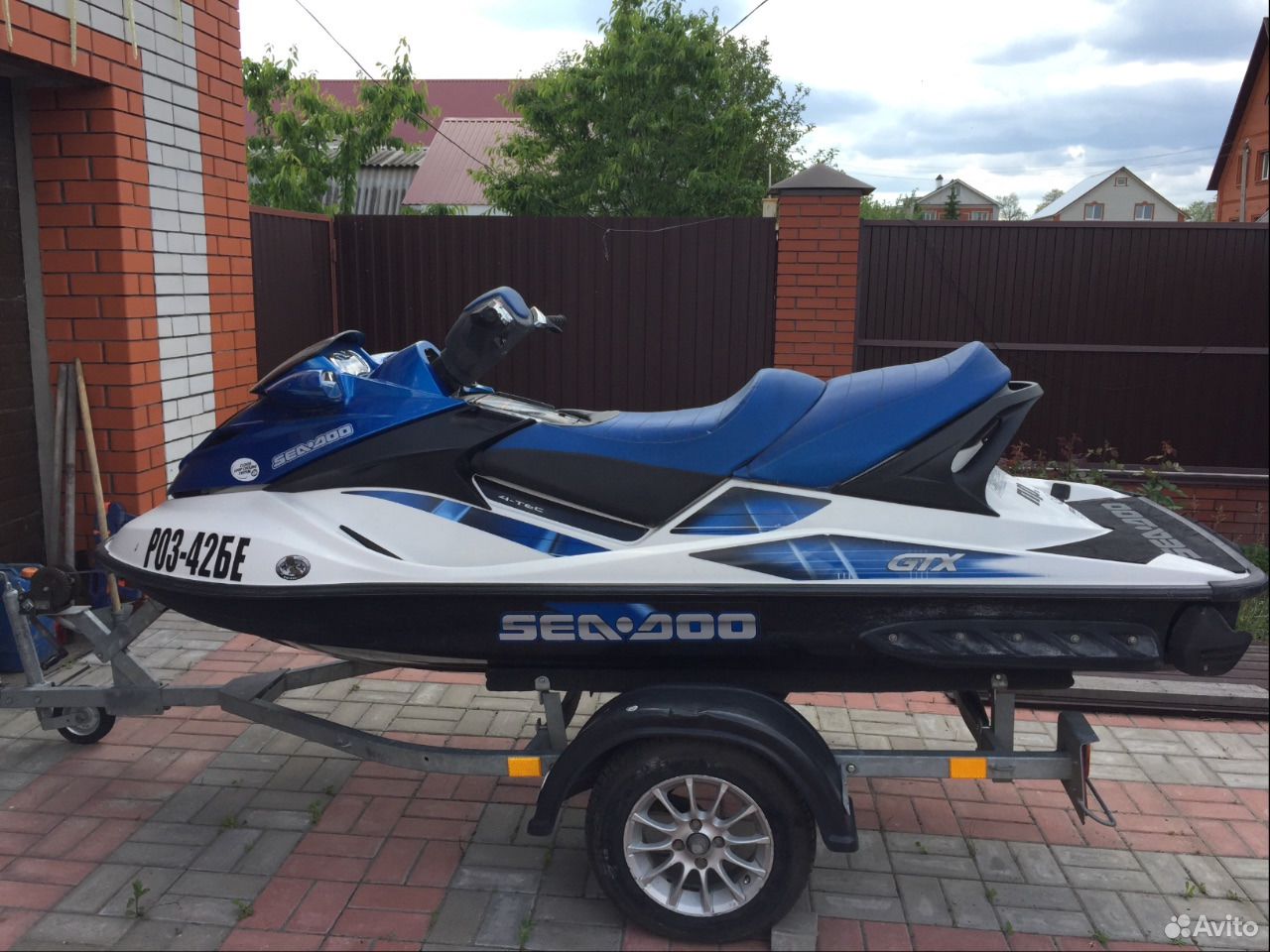 Гидроцикл воронеж. BRP GTX 155. Гидроцикл BRP GTX. BRP GTX 155 2018. Гидроцикл BRP GTX 2002 года 155 л.с.