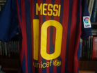 Футболка клуба Барселона с автографом Месси объявление продам