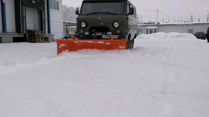Отвал (лопата) навесное для уборки снега на УАЗ