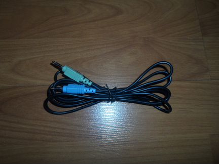 2 AUX-кабеля со штекерами на 90 и 180 градусов