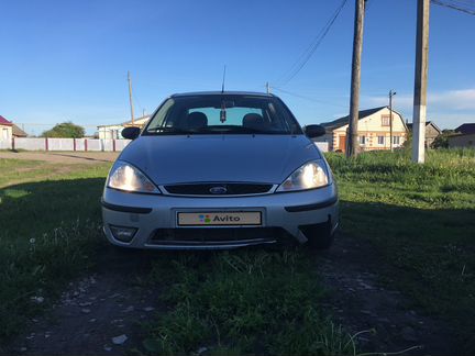 Ford Focus 1.8 МТ, 2003, седан