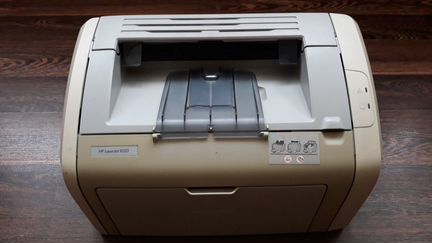 Принтер HP 1020
