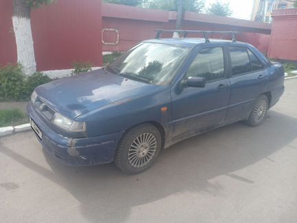 SEAT Toledo 1.6 МТ, 1997, битый, 335 000 км