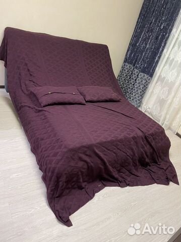 Покрывало и подушки