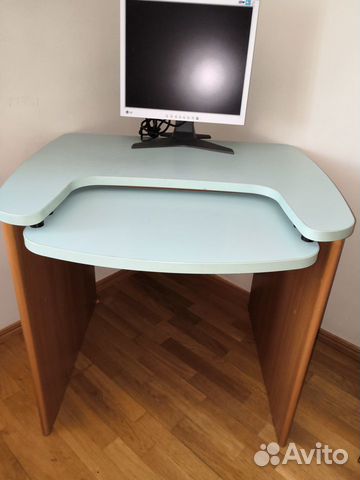 Столик компьютерный