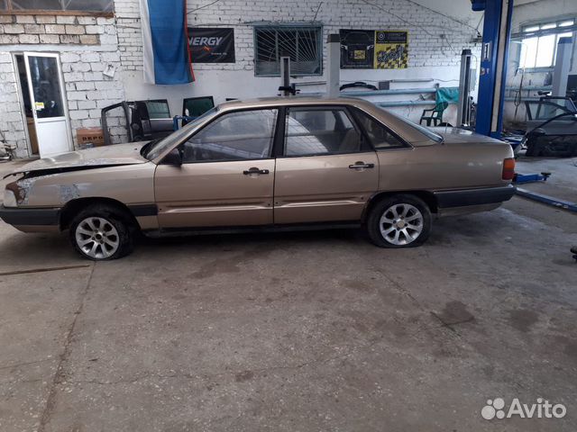 Запчасти на audi 100 Разбор