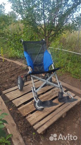 Инвалидная коляска детская Convaid Metro