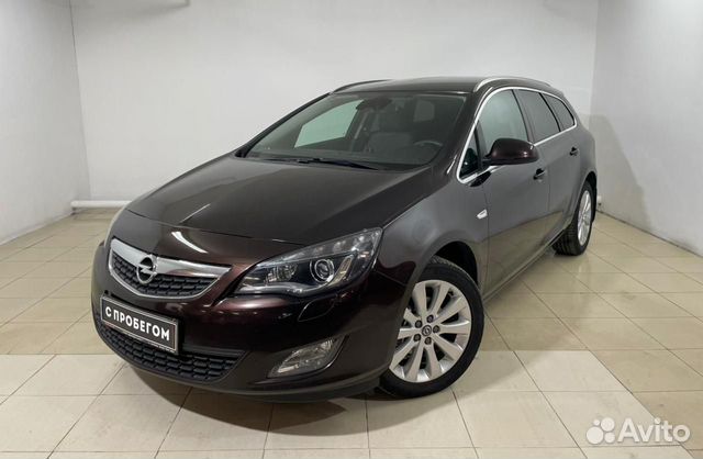 Opel Astra `2012