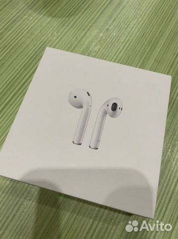 Airpods 1 поколения