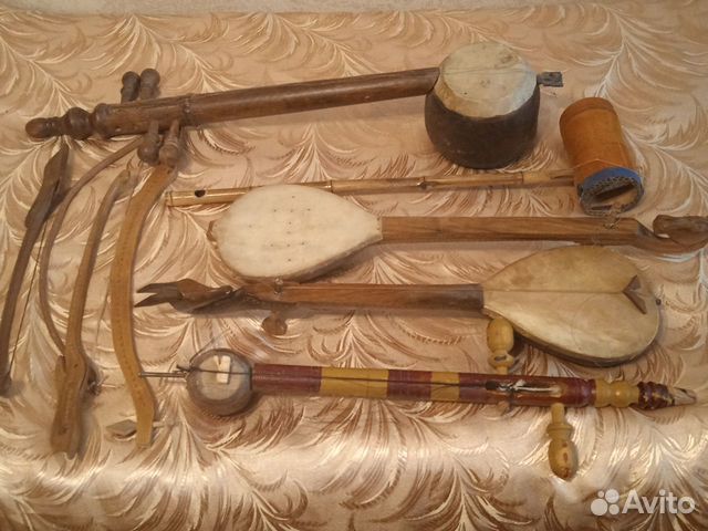 Африканские деревянные музыкальные инструменты