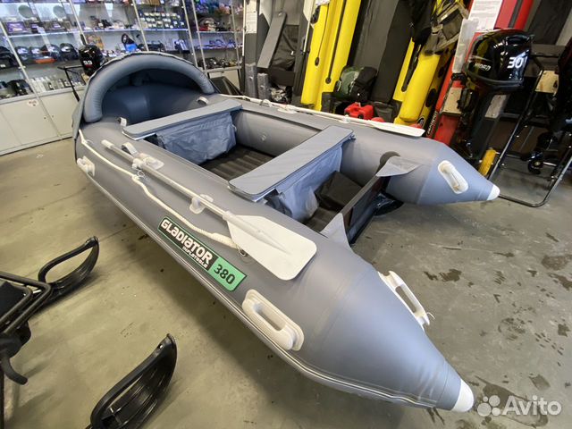 Лодка пвх Gladiator E 380 PRO