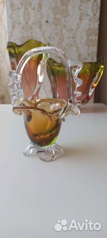 Цветное стекло 3 вазы разные