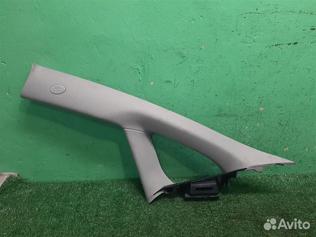 Обшивка левой стойки Toyota Verso R2 2009