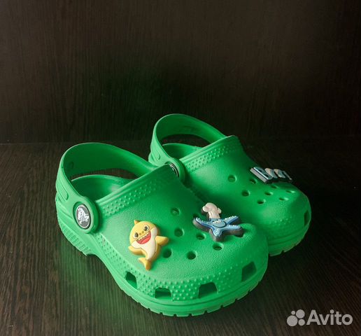 crocs 23