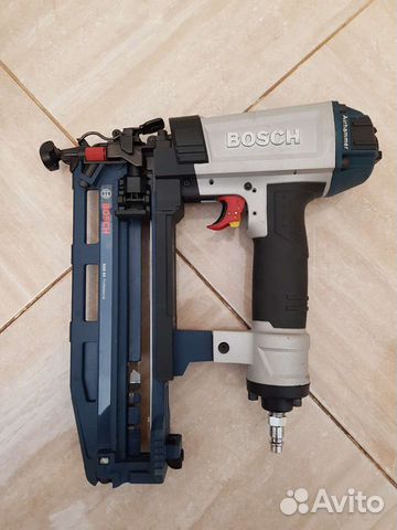 Нейлеры (гвоздезабиватели) Bosch, Metabo