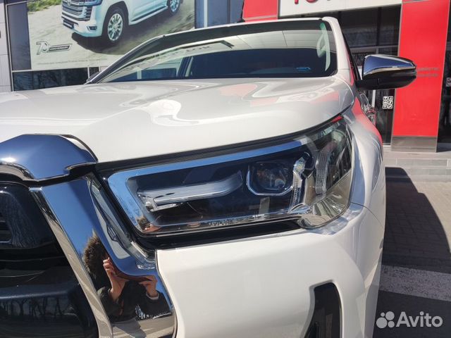 Toyota Hilux 2.7 AT, 2022