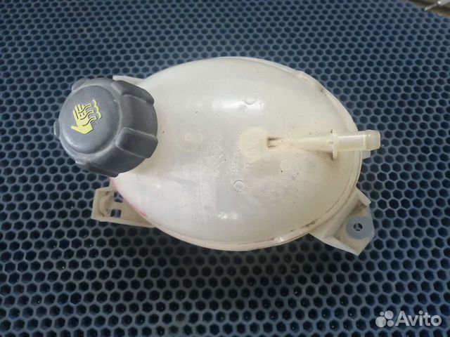 Бачок расширительный Nissan Terrano Renault Duster