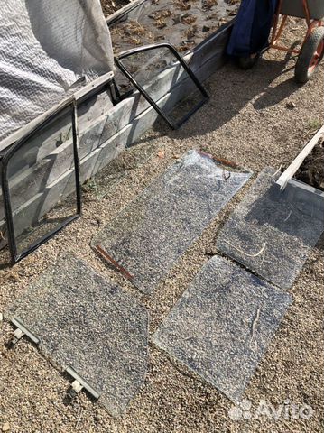 Стекло ваз 2104