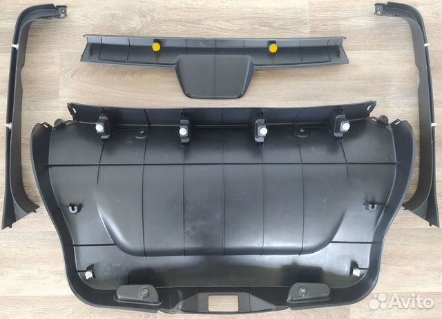 Обивка двери задка Лада Гранта Лифтбек