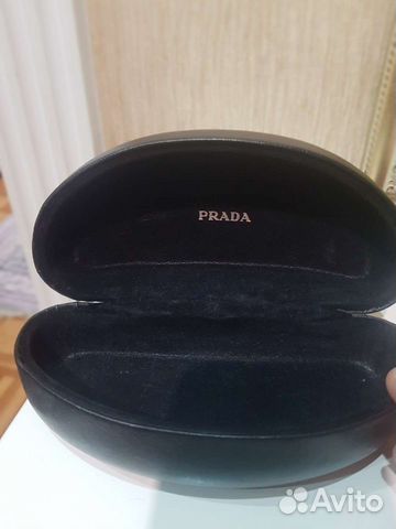 Солнецезащитные очки prada