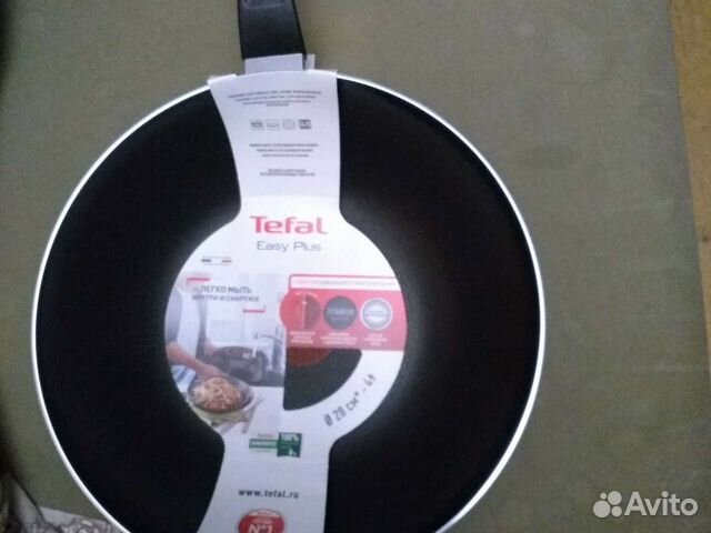 Сковорода Тефаль вок 28см