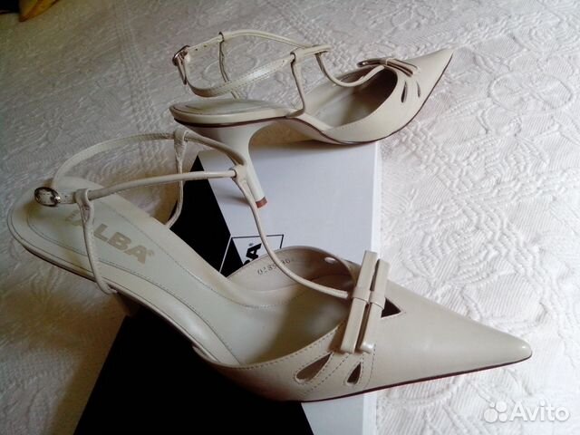 Новые открытые женские туфли, Италия р-р 39 Новые открытые женские туфли, Италия р-р 39