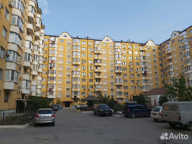 

2-к. квартира, 68 м², 1/10 эт.