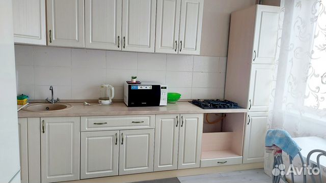 

1-к. квартира, 40 м², 8/10 эт.