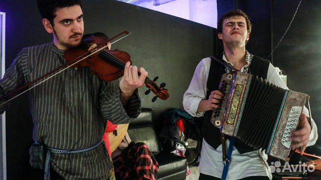 Музыканты баянист и скрипач на праздник Музыканты баянист и скрипач на праздник