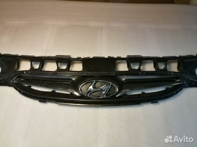 Решетка радиатора Hyundai Solaris в сборе с 2010 Решетка радиатора Hyundai Solaris в сборе с 2010