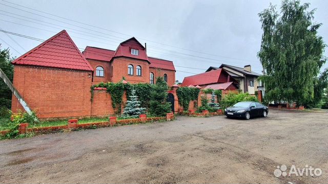 

10-к. и более коттедж, 800 м²