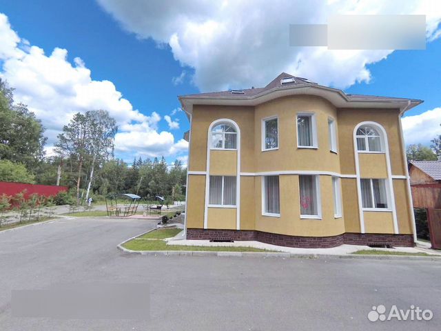 

10-к. и более коттедж, 350 м²