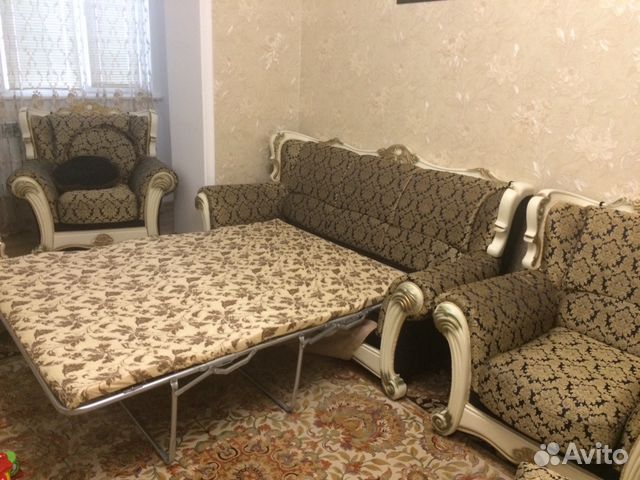 Диван