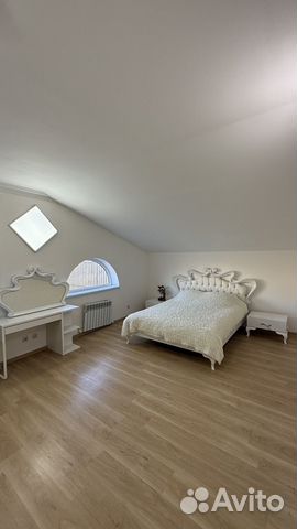 

5-к. дом, 180 м²