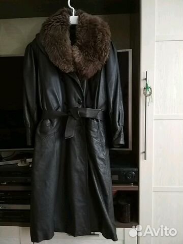 Кожаное зимнее женское пальто