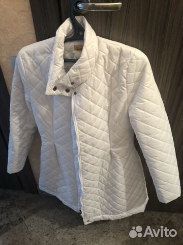 Куртка белая новая