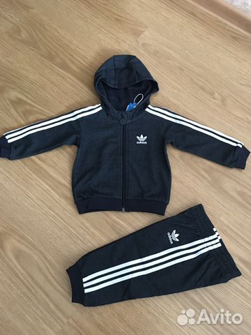 Новый спортивный костюм Adidas рр 74 Новый спортивный костюм Adidas рр 74