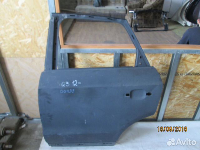Дверь задняя левая Audi Q3 2012) (8U0833051)