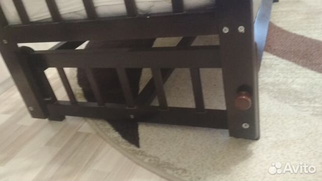 Продам детскую кроватку с поперечным маятником Продам детскую кроватку с поперечным маятником