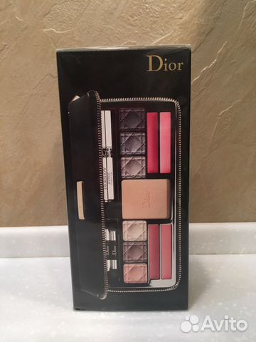 Косметический набор Dior Holiday Косметический набор Dior Holiday
