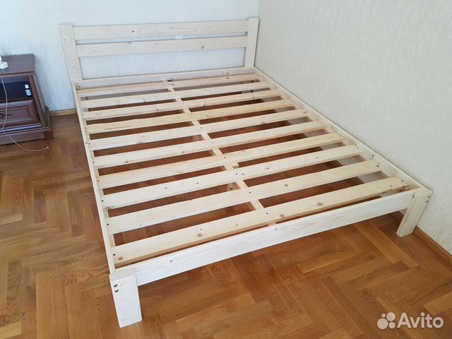 Кровать
