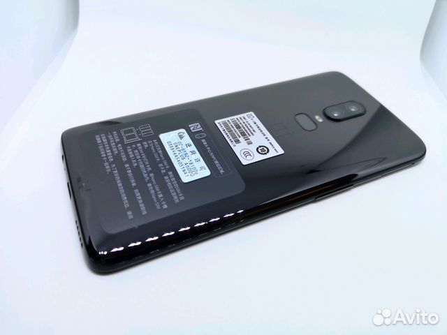 Божественный OnePlus 6 8/128GB + чехол, стекло Божественный OnePlus 6 8/128GB + чехол, стекло