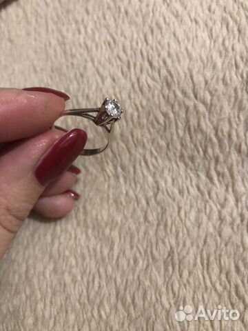 Серебряное кольцо с фианитом