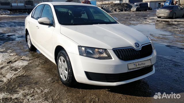 Skoda Octavia 1.6 AT, 2015, 91 350 км