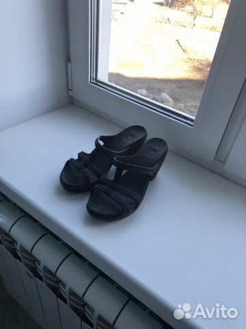 Шлепки Crocs