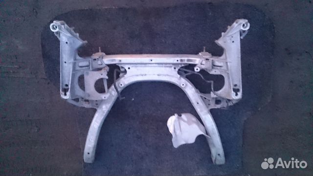 Bmw e60 e63 передний подрамник 31116782458 Bmw e60 e63 передний подрамник 31116782458