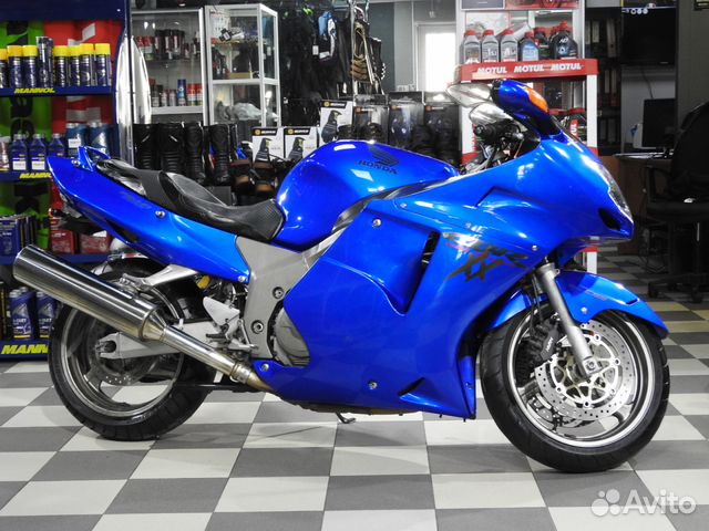 Honda CBR1100XX 2002 г JH2SC35U3YM300494