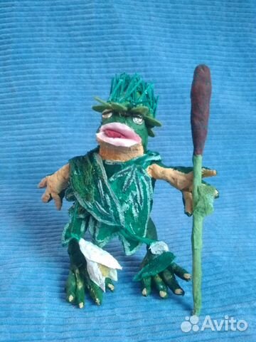 Принц-лягушка, ватное папье-маше Принц-лягушка, ватное папье-маше