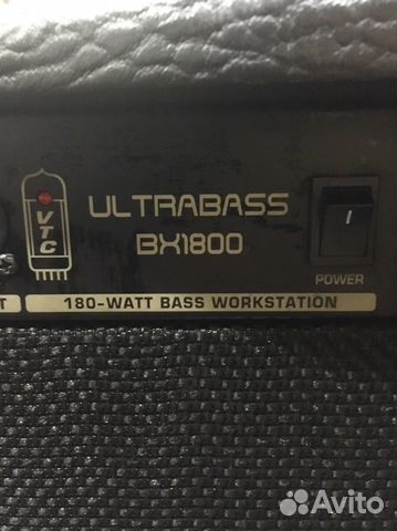 Бас-гитарная рабочая станция Behringer ultrabass